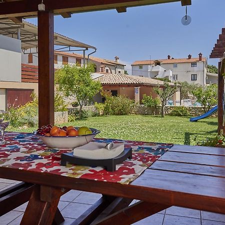 Apartments Ceh Ližnjan Εξωτερικό φωτογραφία