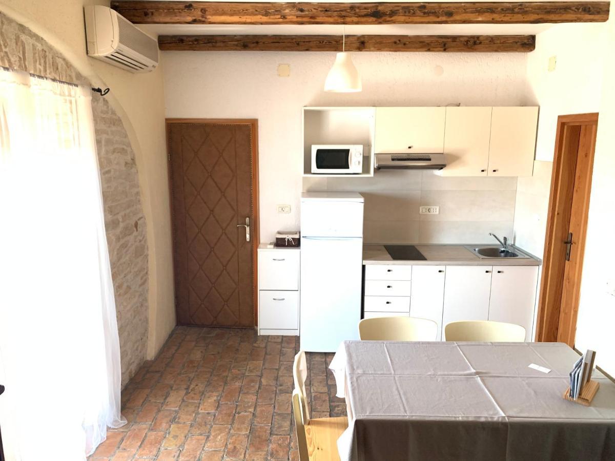 Apartments Ceh Ližnjan Εξωτερικό φωτογραφία