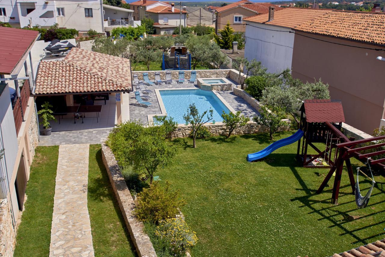 Apartments Ceh Ližnjan Εξωτερικό φωτογραφία