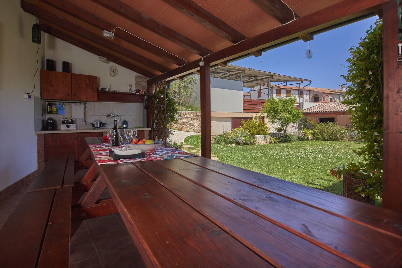 Apartments Ceh Ližnjan Εξωτερικό φωτογραφία