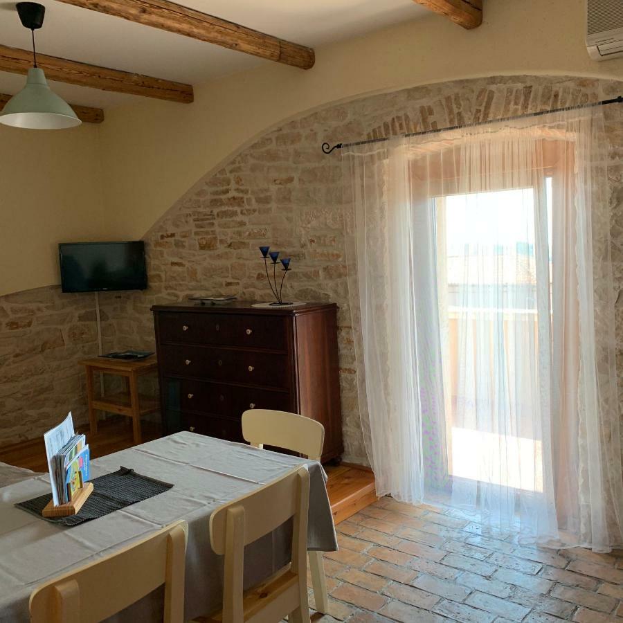 Apartments Ceh Ližnjan Εξωτερικό φωτογραφία